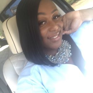 Meet your Posher, Clevonna